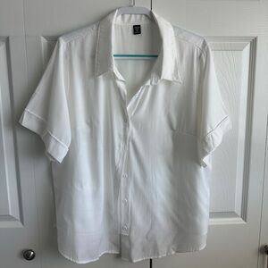 SHEIN Men's Classic White Button Down Shirt